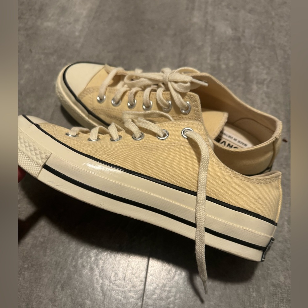 Converse Chuck 70 Low 170793C Banana Cake.